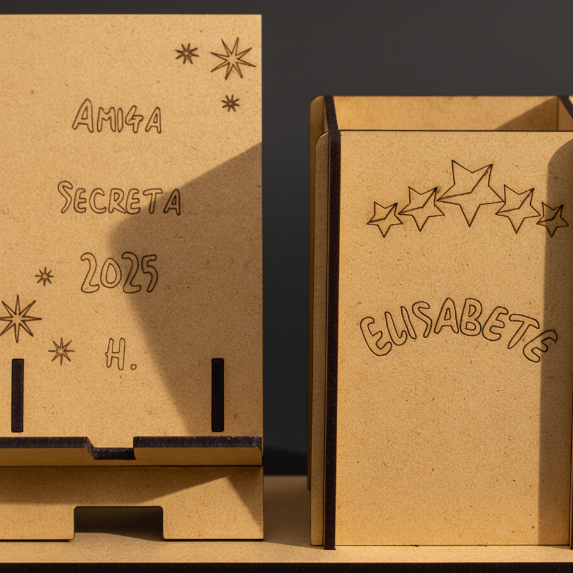 Conjunto Porta-Telemóvel e Porta-Canetas Personalizado